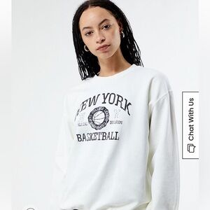 Golden Hour Basketball NYC Crew Neck Sweatshirt. EUC. Size L/XL.